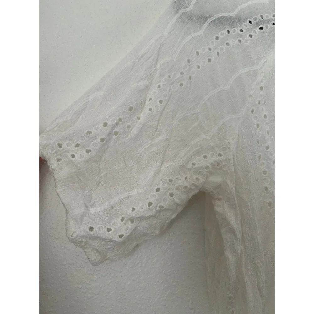LOFT blouse features